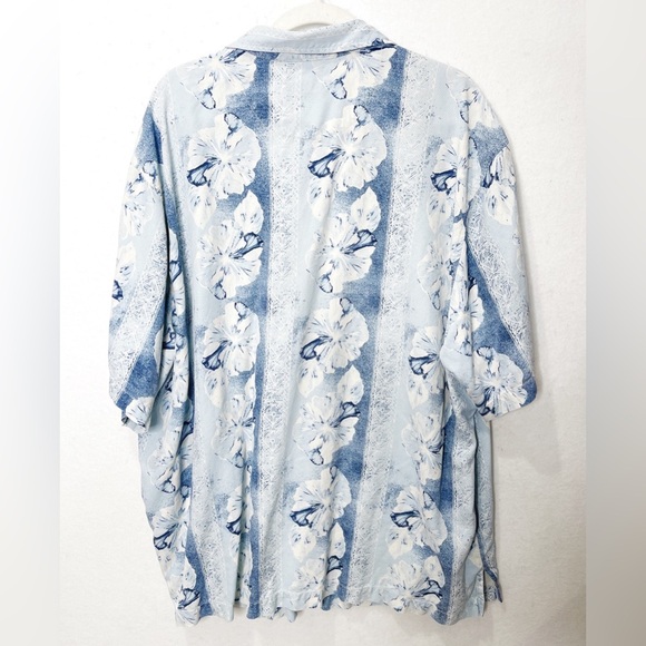 Tommy Bahama 100% Silk Hibiscus Heights Scandia Blue Hawaiian Short Sleeve Shirt - Picture 2 of 7